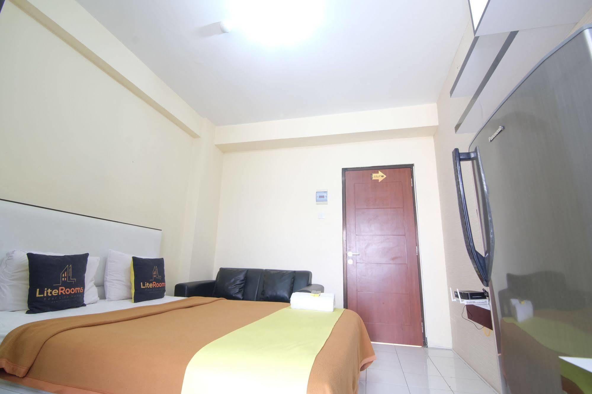 Literooms Kebagusan Jakarta Exterior foto