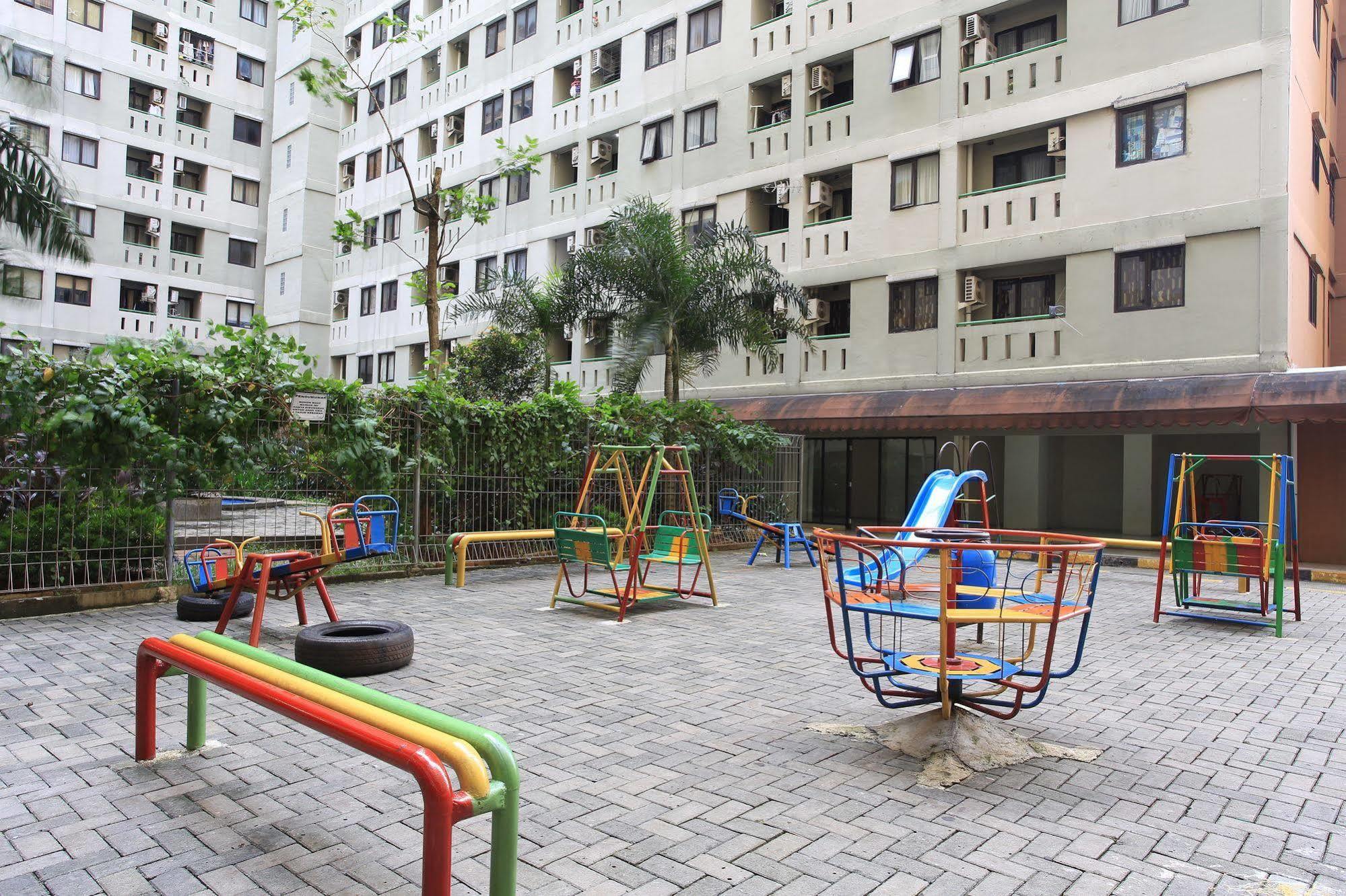 Literooms Kebagusan Jakarta Exterior foto